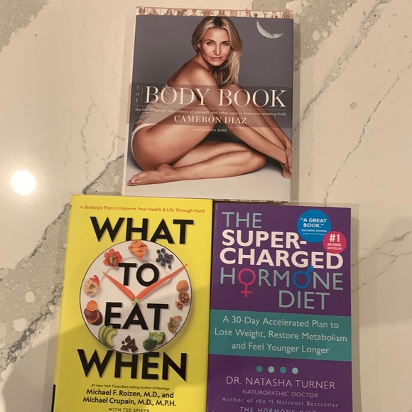 Collection of 3 Health Books: Cameron Diaz, Dr. Roizen, Dr. Turner - like NEW - Picture 1 of 5